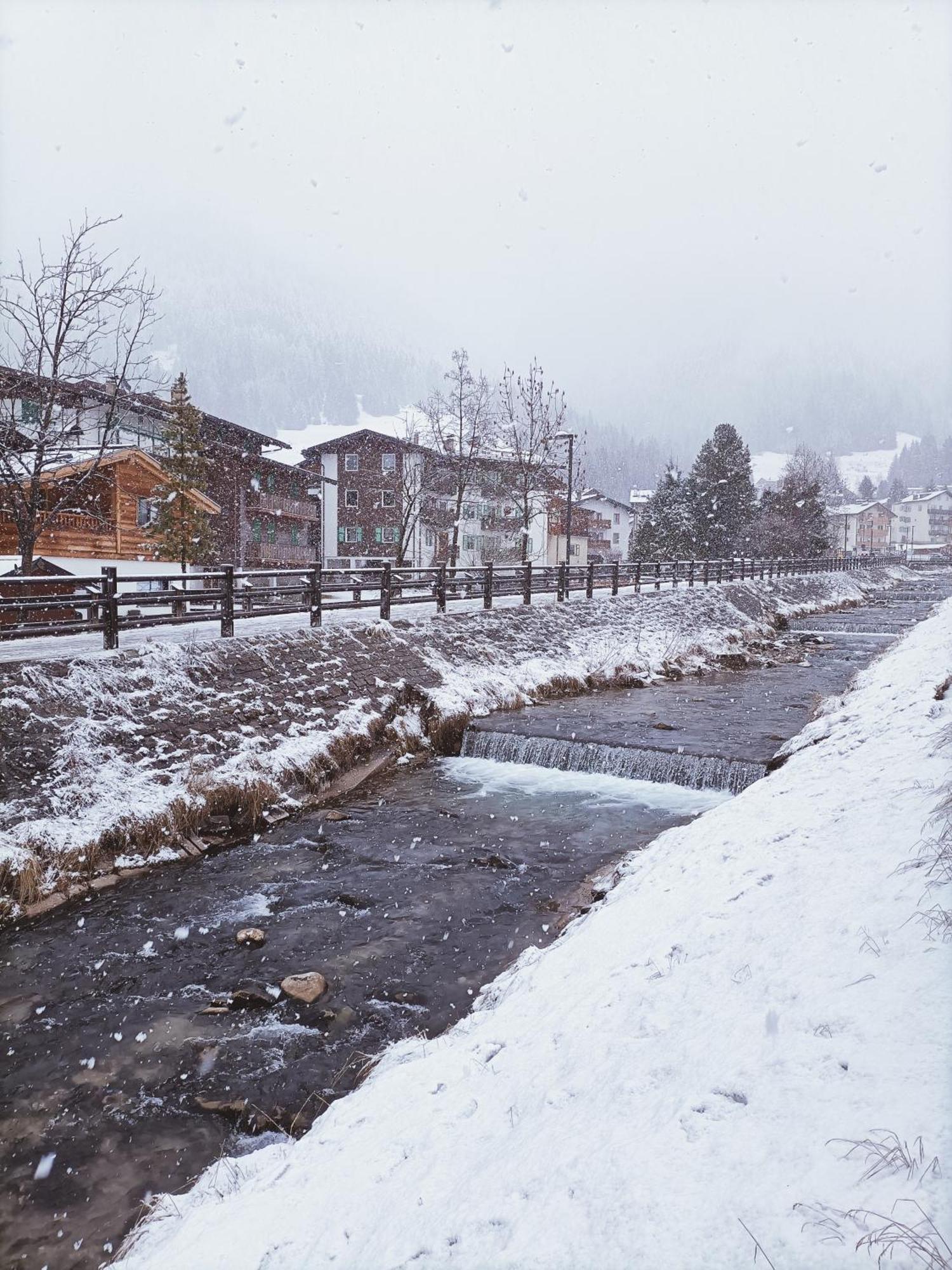 Ferienwohnung Casa Paola Pozza di Fassa Exterior foto
