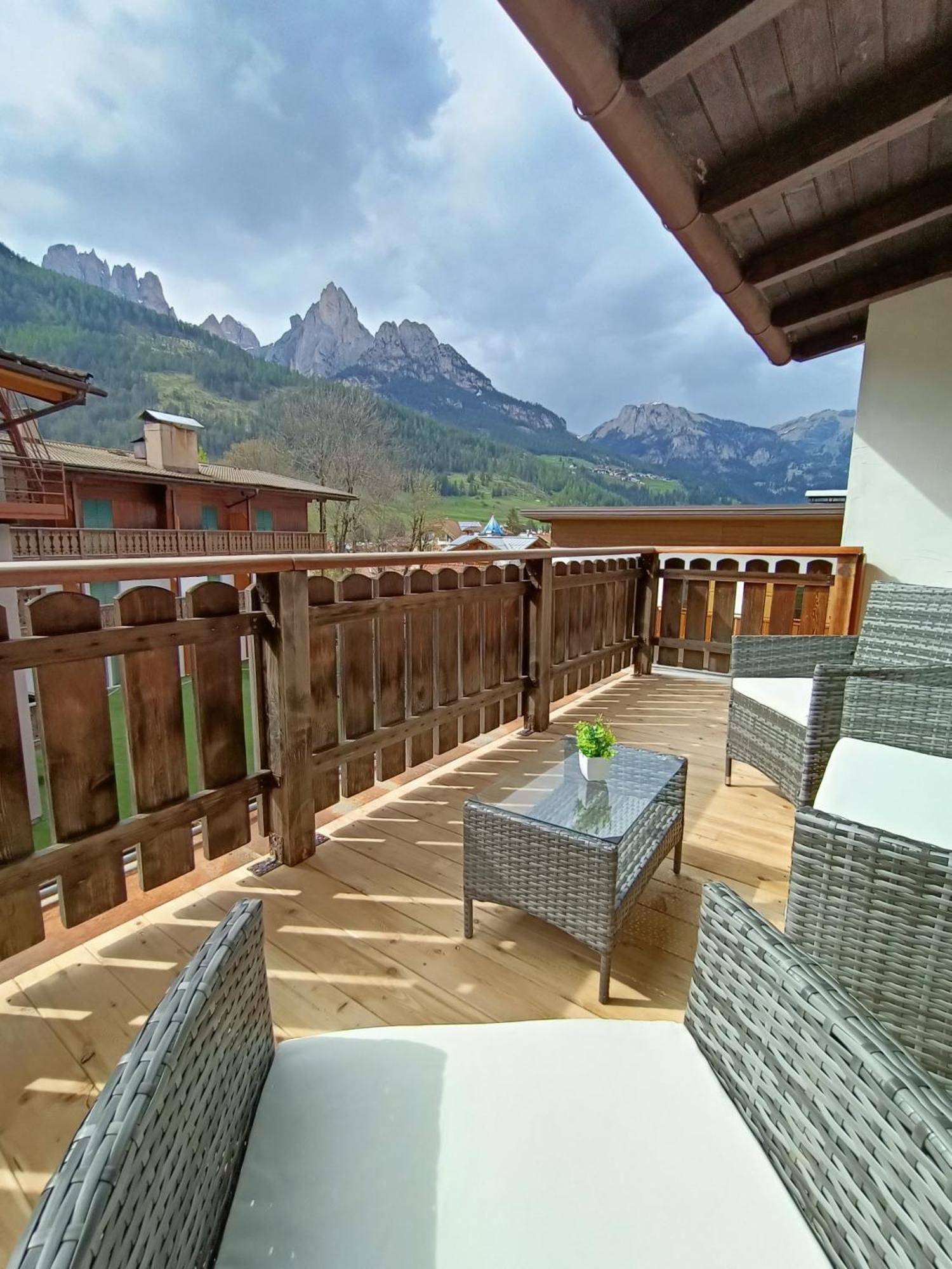 Ferienwohnung Casa Paola Pozza di Fassa Exterior foto